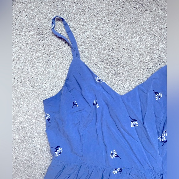 Old Navy Periwinkle Blue Dress with floral detail - Picture 2 of 4